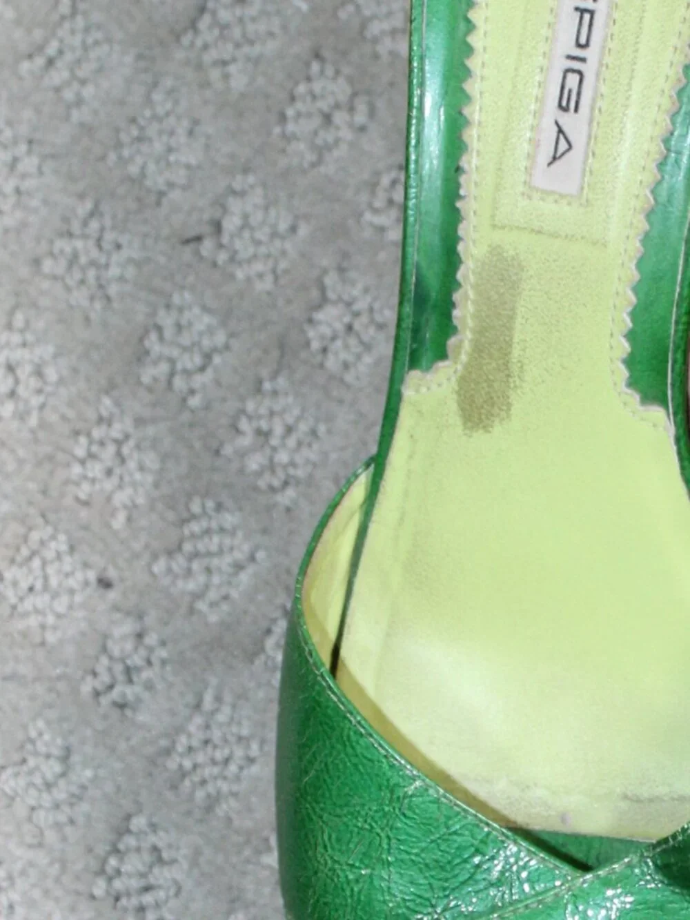 Via Spiga Size 9.5M Green Patent Leather Almond Peep Toe Cork Wedge Heels